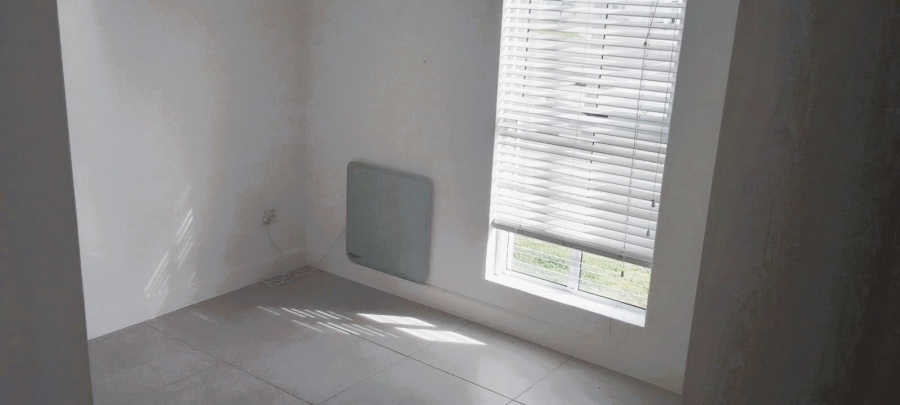 To Let 2 Bedroom Property for Rent in Da Gama Village Western Cape